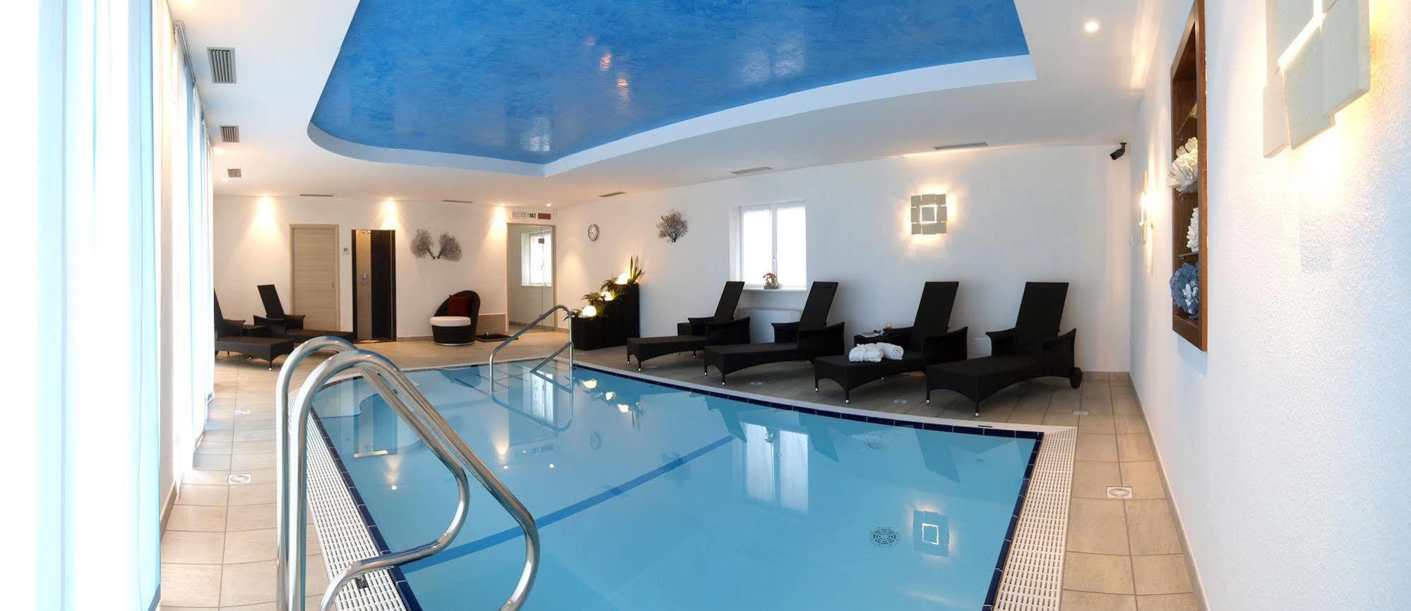 Hotel Garni Corallo Torbole Sul Garda Exterior photo